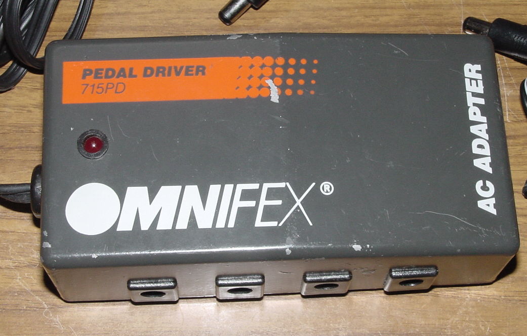 1530円 OMNIFEX PEDAL DRIVER 715PD Power Supply: エフェクター改造と自作 ギターエフェクターのレビュー